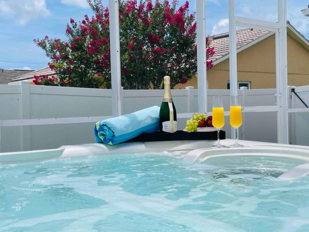 Endless Summer Retreat Jacuzzi 3Kingbed Airhockey Κέιπ Κόραλ Εξωτερικό φωτογραφία